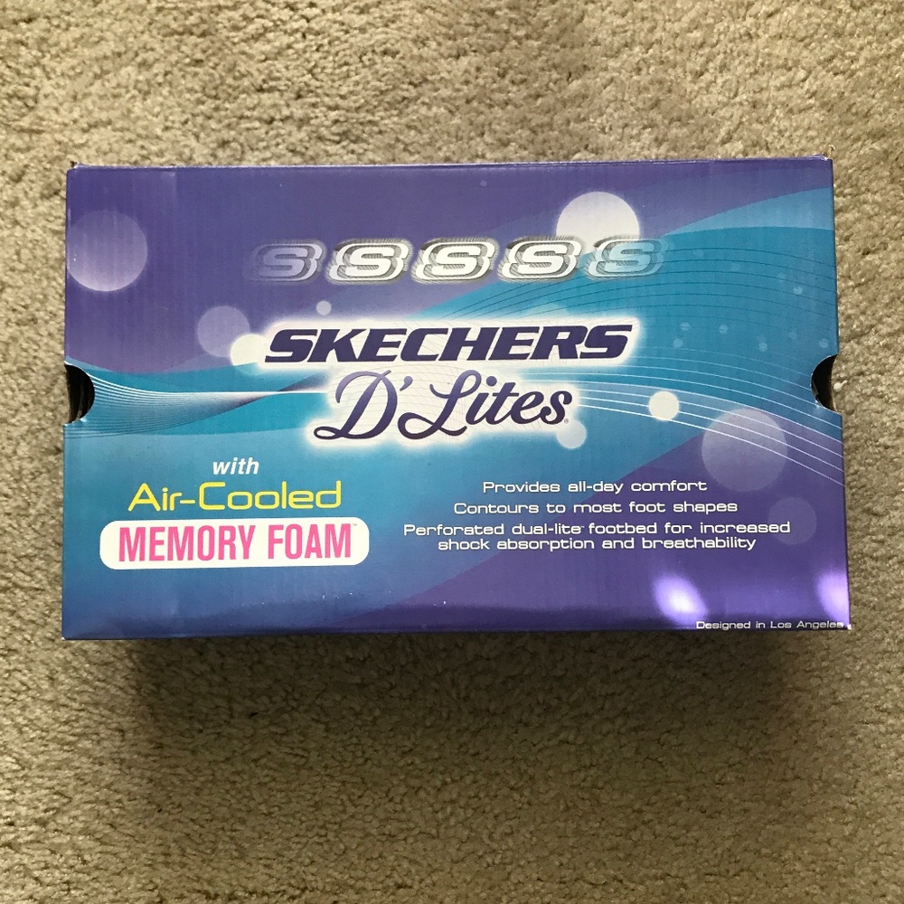 D'Lites Biggest Fan Sneaker-Women - Picture 5 of 9